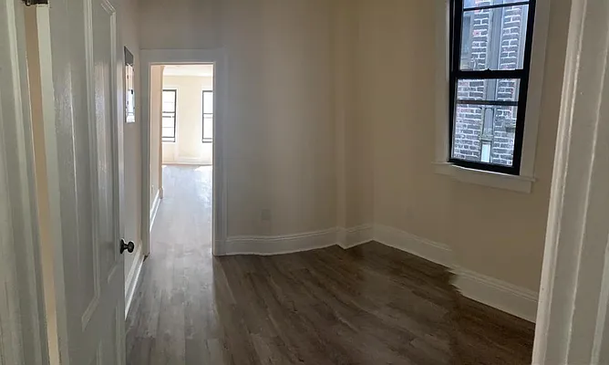 Rented by EZ Sell Realty | media 8