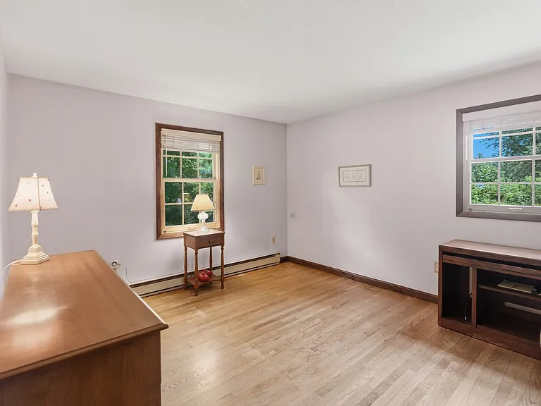 41 Prospect Gdns — Photo 20