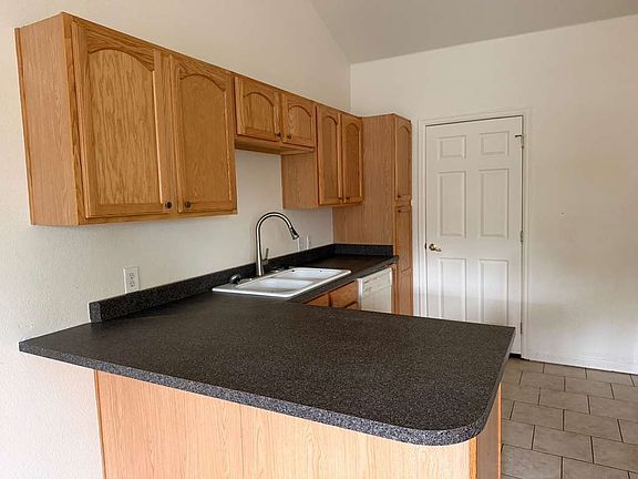 5th image of 22675 E Ontario Dr