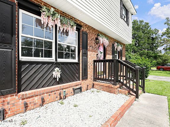 5th image of 407 Brynn Marr Road