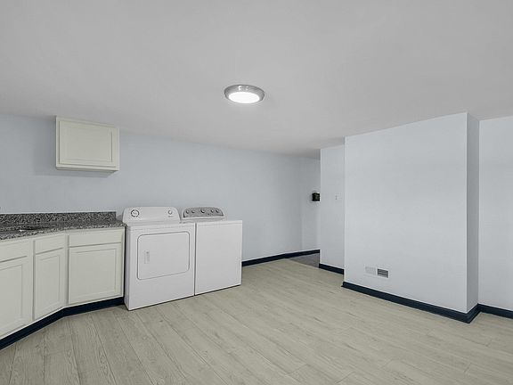 2nd image of 837 Clarendon Ave