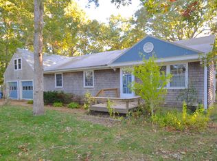 20 Carole Ave, Oak Bluffs, MA 02557