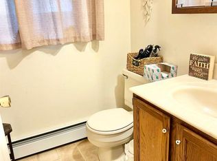28 Woodlawn Ave #3, Hillsborough, NH 03244
