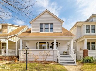 1108 Wayburn St, Grosse Pointe Park, MI 48230