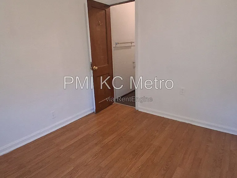 26 S Central St #9 — Photo 13
