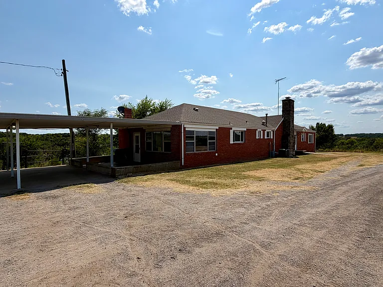 2919 W Main St — Photo 37
