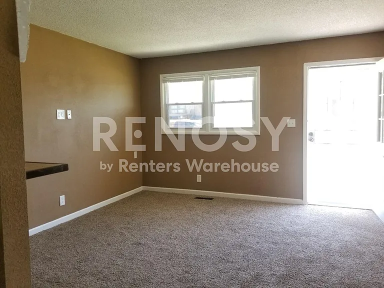 3736 Cypress Ave — Photo 6