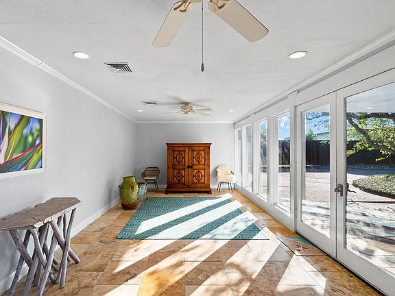 4th image of 3609 Copano Dr