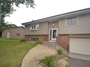 7897 Kingsview Ln N, Maple Grove, MN 55311