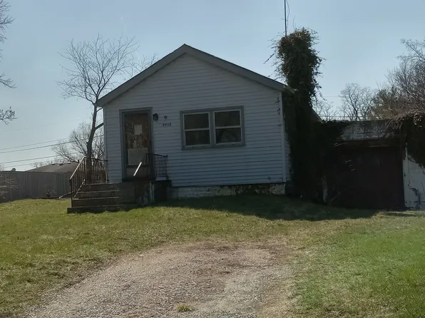 4908 Cross St, Downers Grove, IL 60515