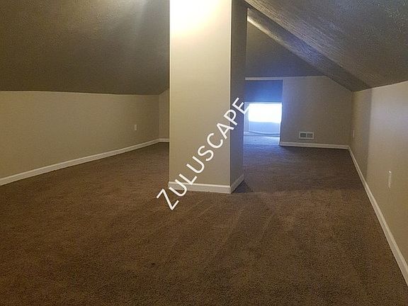 4th image of 4053 Graceland Ave