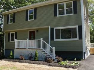 40 Coffee St, Medway, MA 02053
