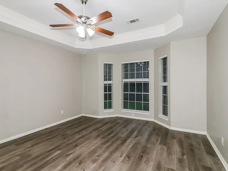 1423 Tilman Dr — Photo 10