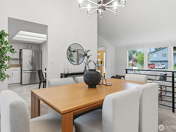 3rd image of 15524 SE 179th Street