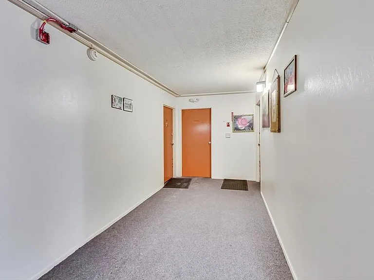 4350 Kirkham Street — Photo 9