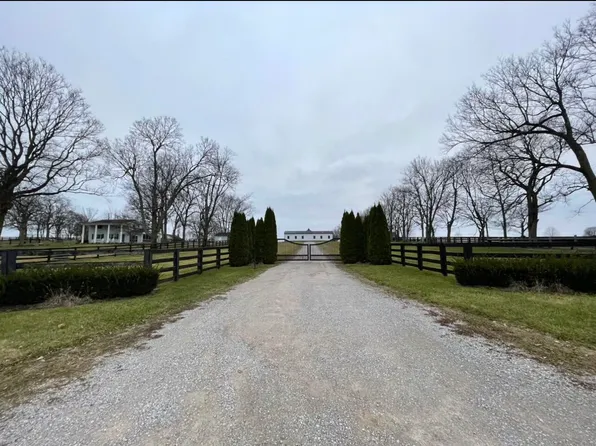 2152 Ironworks Rd, Lexington, KY 40511