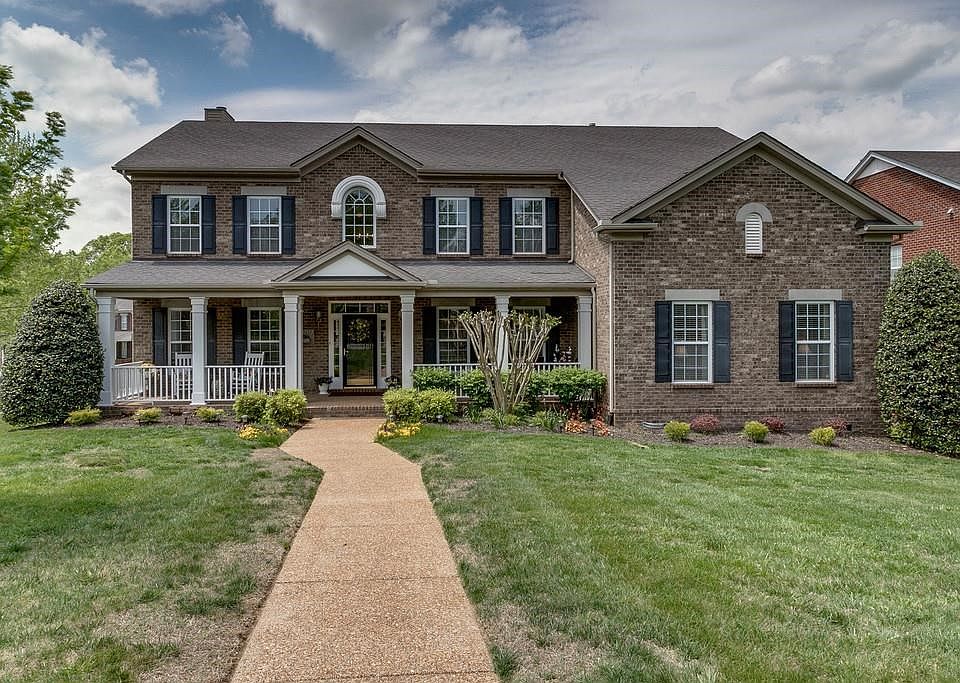1st image of 3017 Oxford Glen Dr