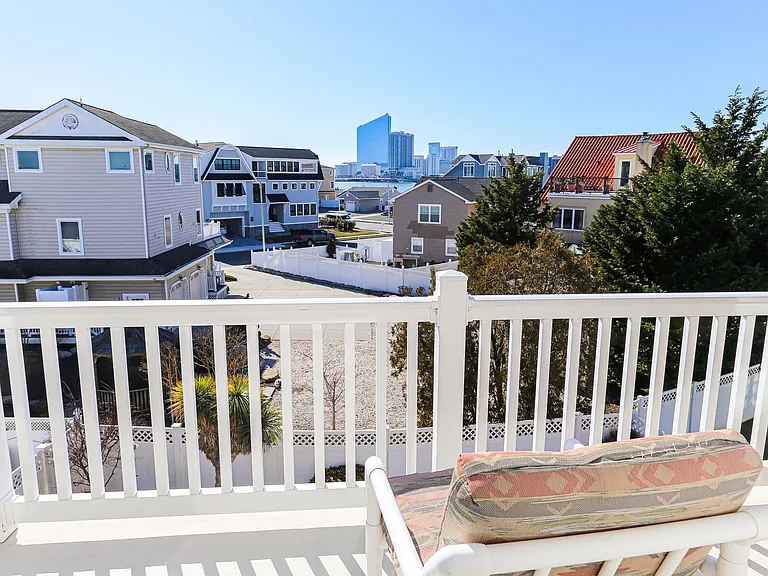 5216 Waterview Dr — Photo 32