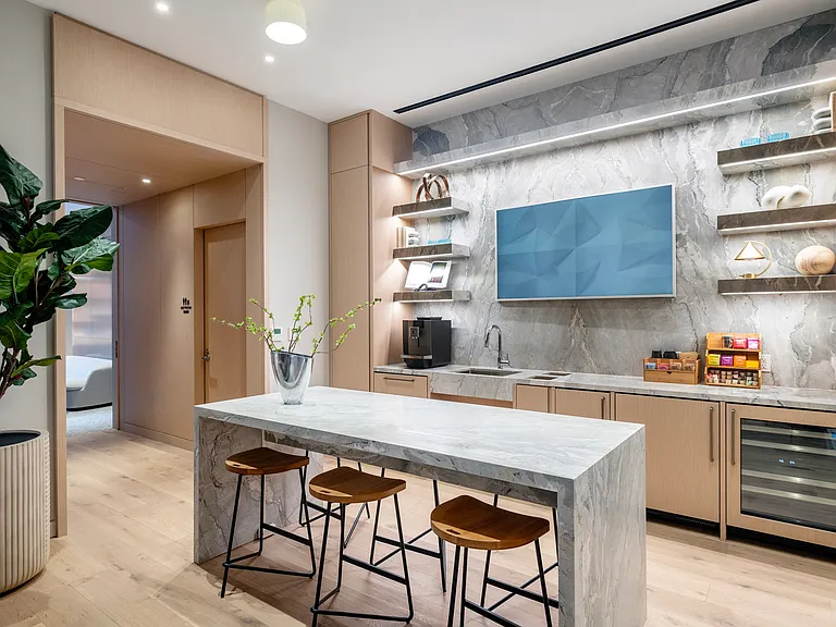 300 E 50th St #16K — Photo 11