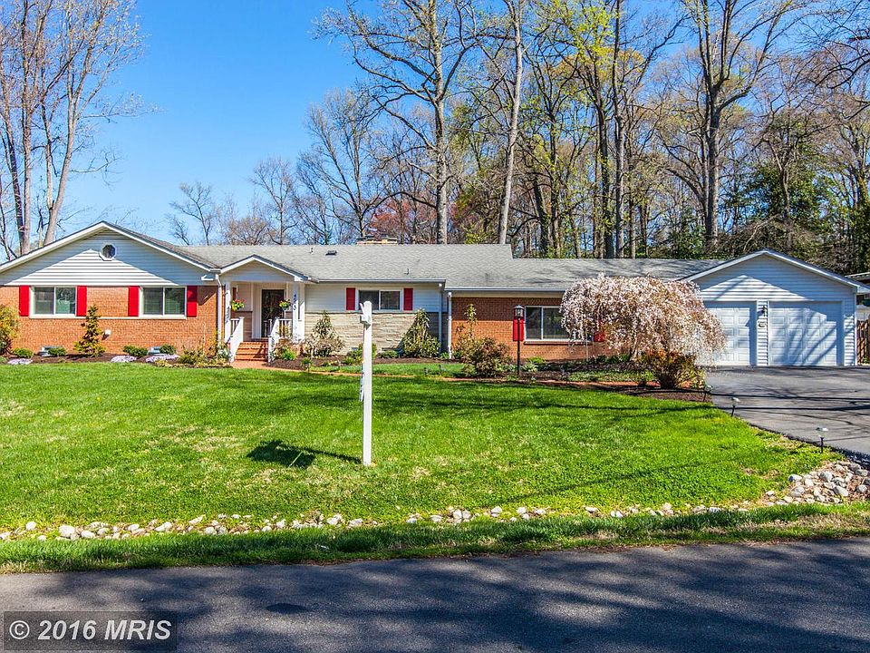 1st image of 4520 Dolphin Ln