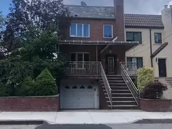 63192 Alderton St, Rego Park, NY 11374