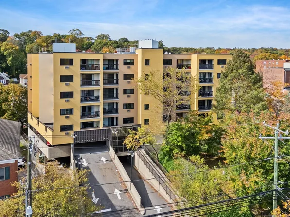 970 Hope Street #4J, Stamford, CT 06907