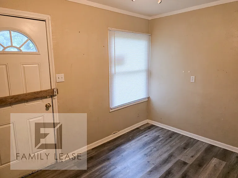 903 Saint Matthew Dr — Photo 6