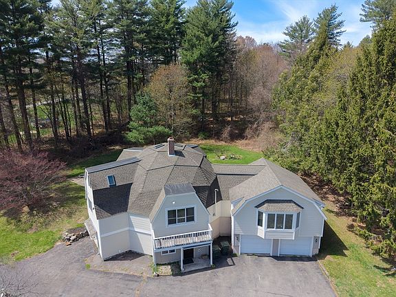 2nd image of 15 Maple Rd