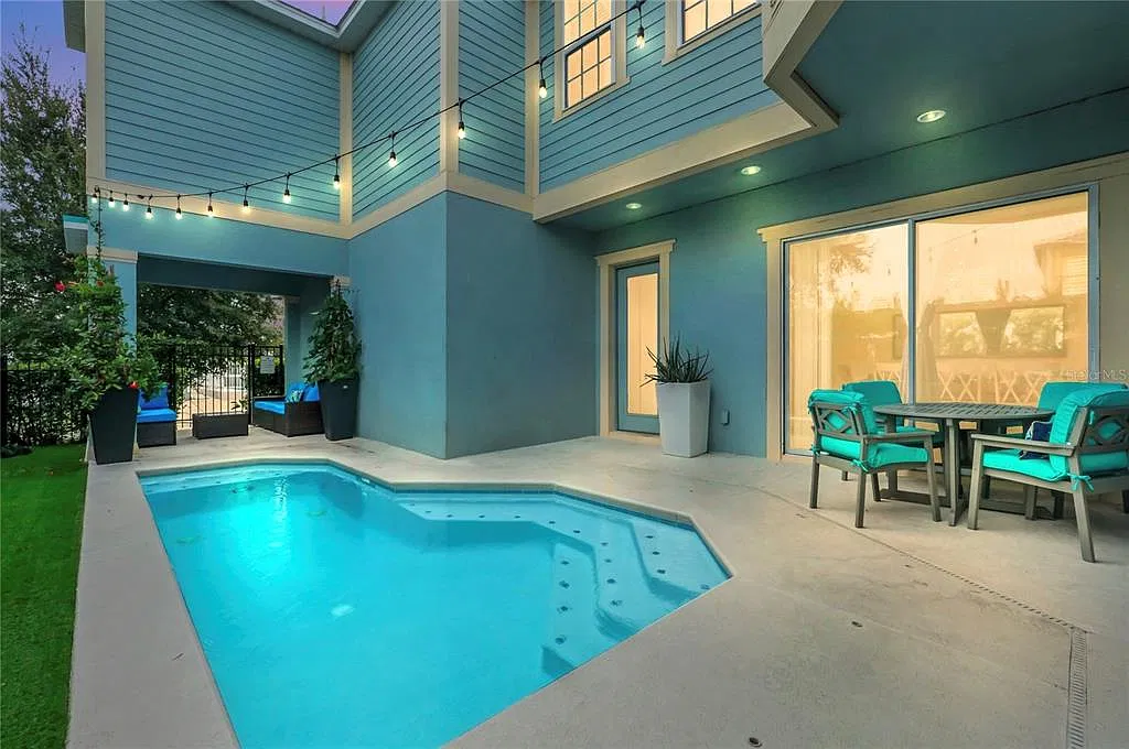 5 bed, 5.5 bath, 3077 sqft, $3,800 — Photo 2