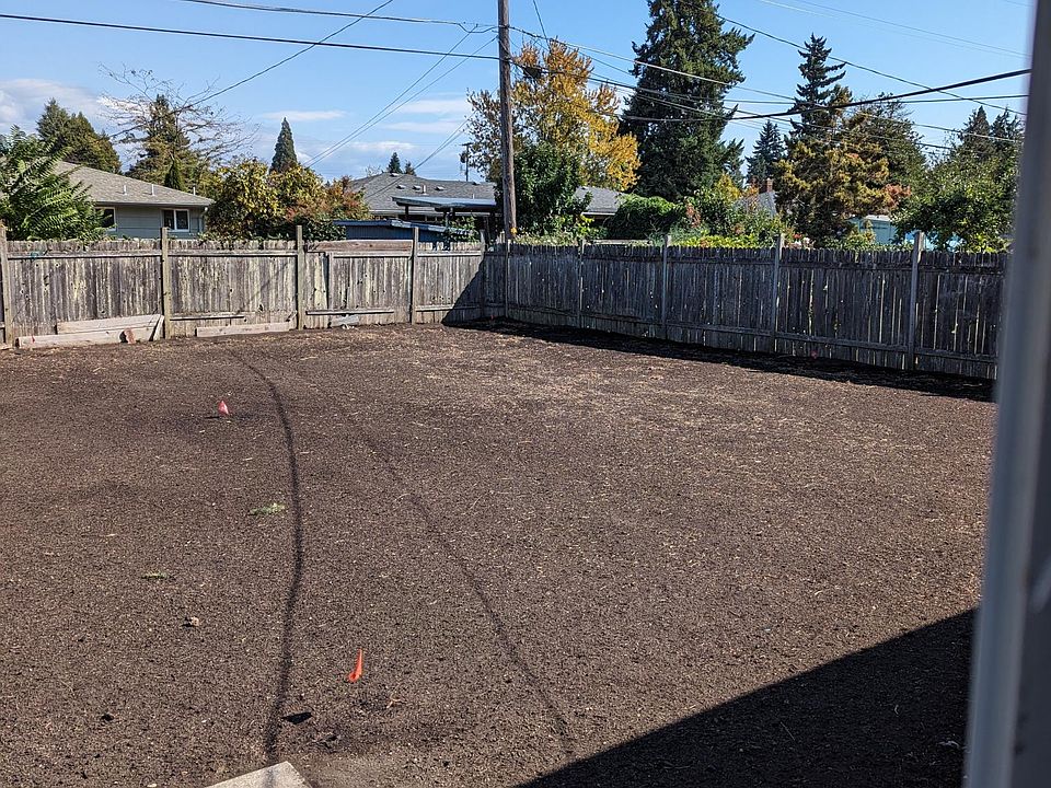 2nd image of 1771 Maywood Ave