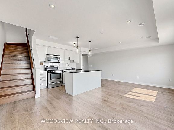 3rd image of 185 William Duncan Rd Unit 9