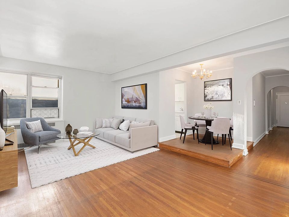 1st image of 224 Highland Blvd APT 809
