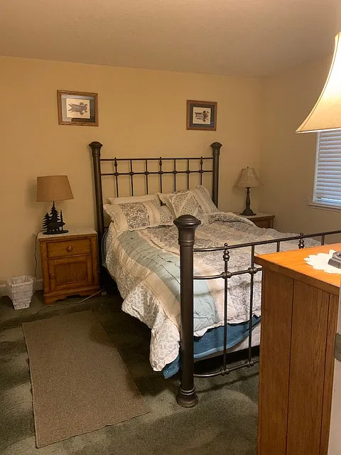 4 bed, 1600 sqft, $3,100 — Photo 2