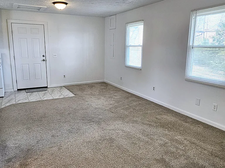 1212 Byrne Ave #A — Photo 7