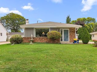 4336 S 49th St, Greenfield, WI 53220