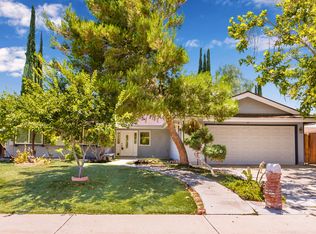 2080 W Avenue J13, Lancaster, CA 93536