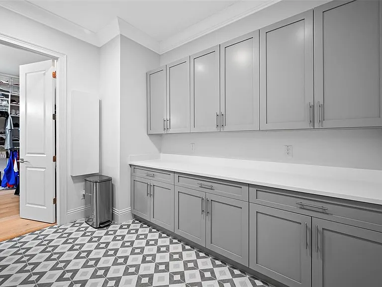2623 S Parkview St — Photo 77
