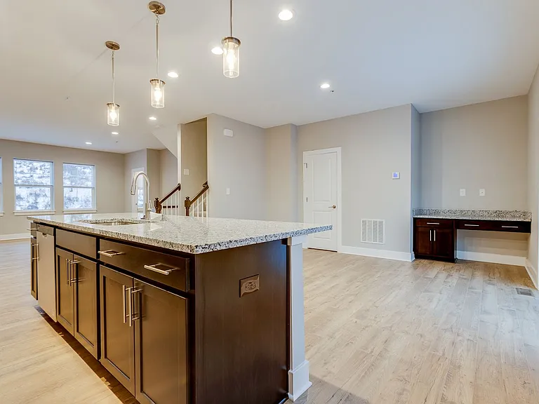 5003 Stefano Dr — Photo 13