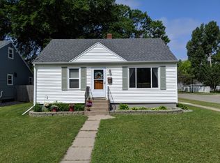 1601 14th St S, Fargo, ND 58103