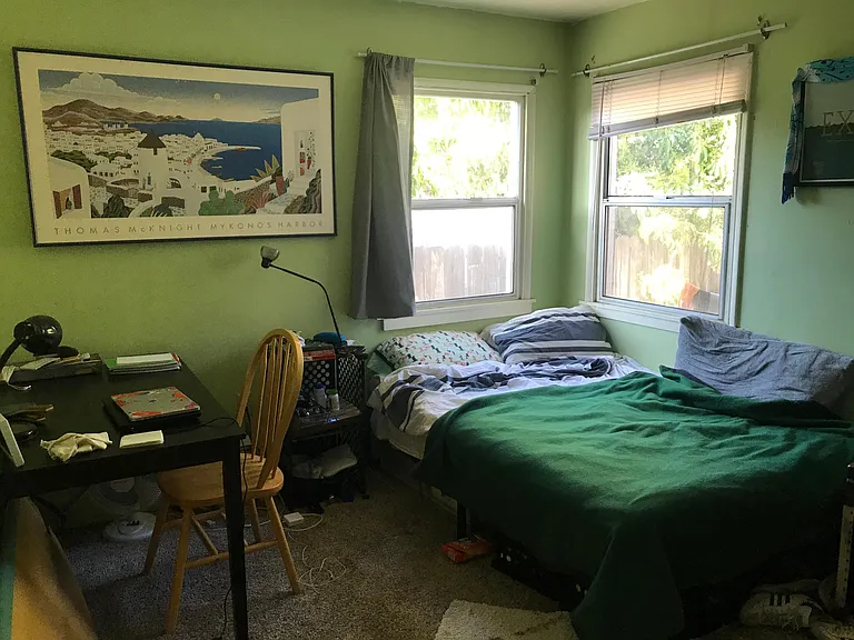 620 Johnson Ave — Photo 5