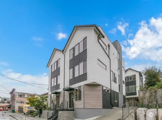 714 N Motor Pl #C, Seattle, WA 98103