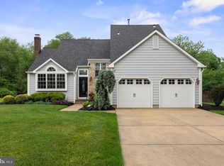 5 Abbotsford Dr, Marlton, NJ 08053