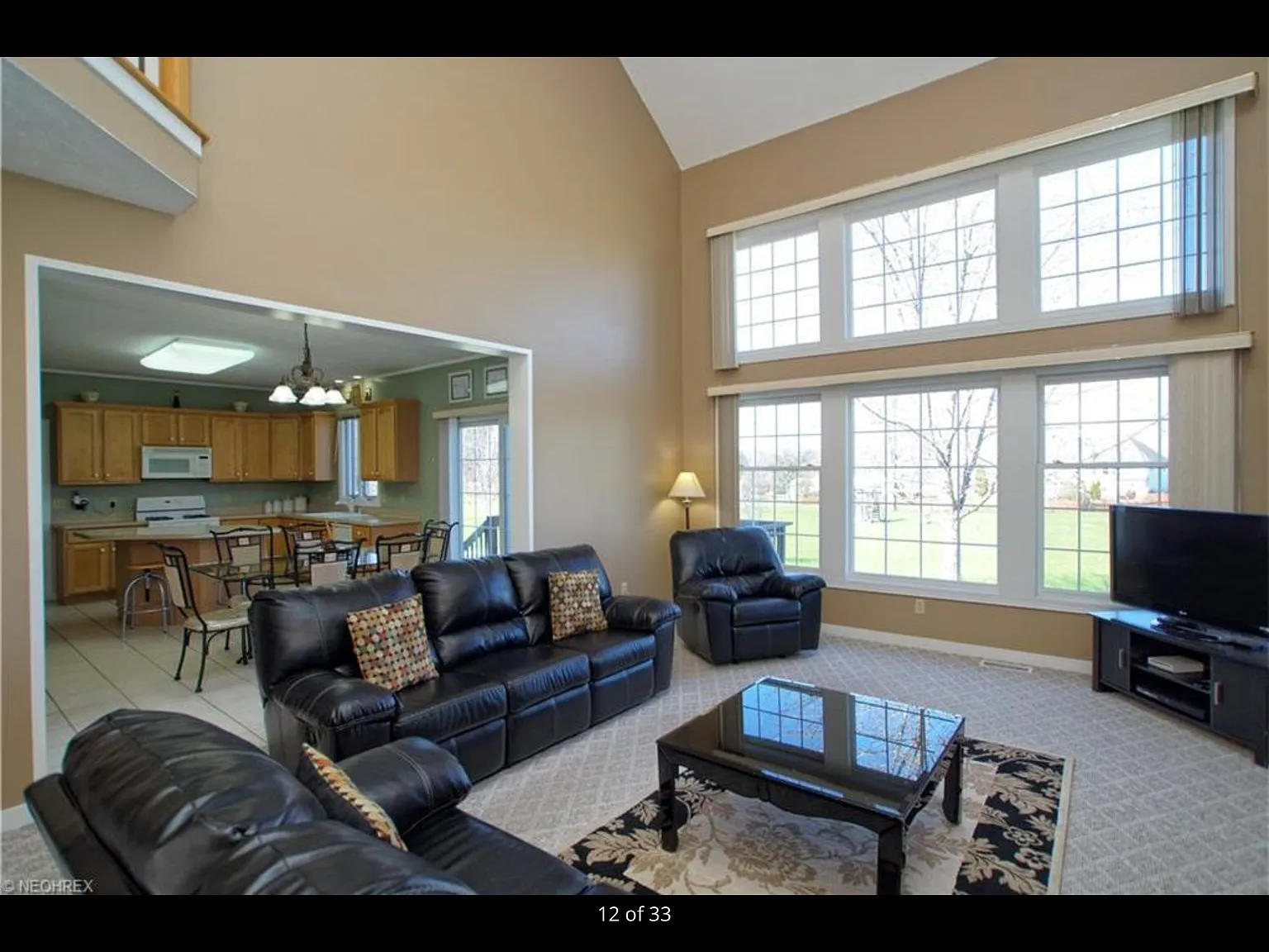 5 bed, 2966 sqft, $3,850 — Photo 3