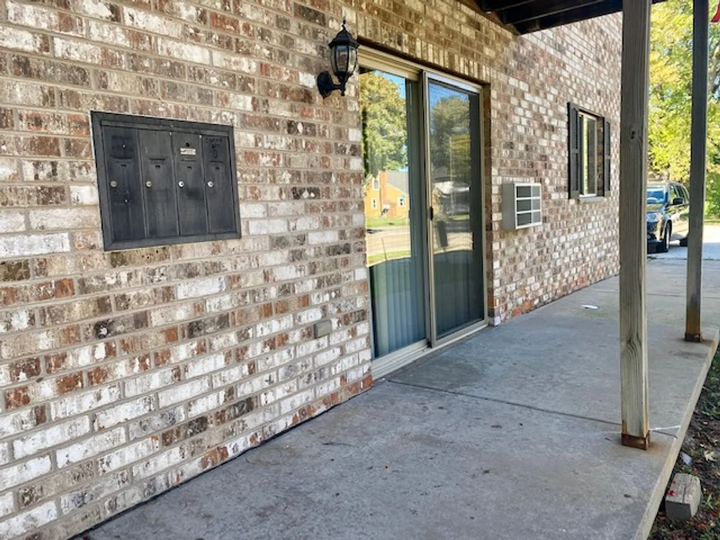 225 Fort Howard Ave — Photo 2