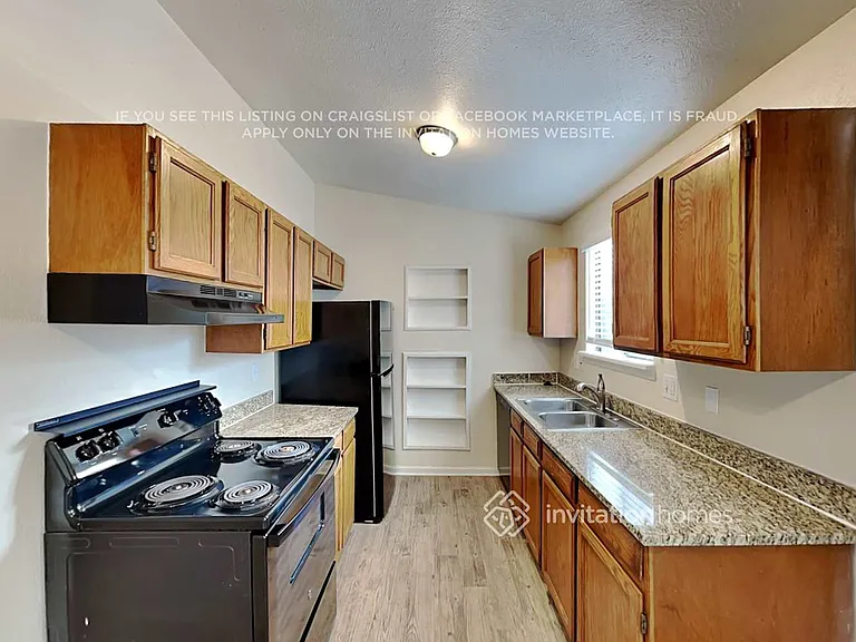 5003 S Richfield Cir — Photo 12