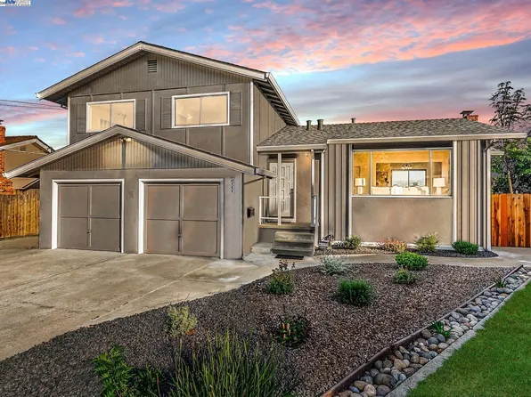 1933 Riverbank Ave, Castro Valley, CA 94546