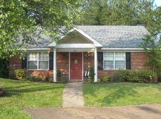 119 Twin Oaks Cv, Oxford, MS 38655