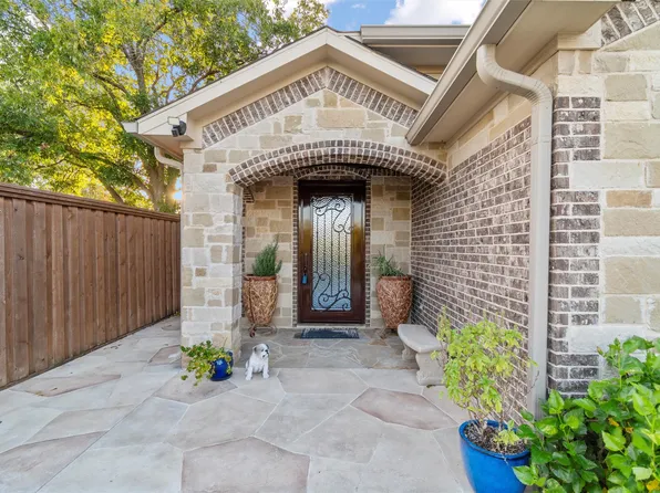 1006 Manning St, Grand Prairie, TX 75051