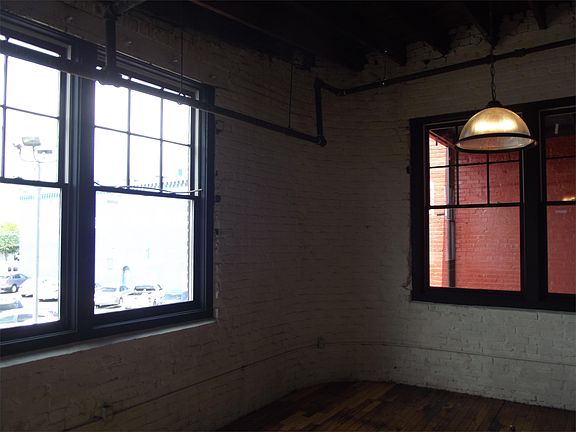 3rd image of 125 Inman St E APT 201-T