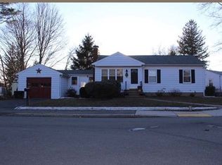 25 Strathmore Cir, Braintree, MA 02184